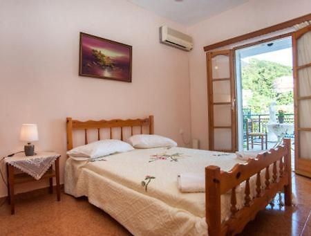 Fernanda'S Traditional 2 Floor House Βίλα Πόρος Εξωτερικό φωτογραφία