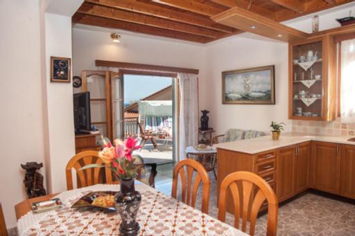 Fernanda'S Traditional 2 Floor House Βίλα Πόρος Εξωτερικό φωτογραφία