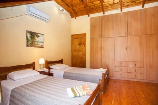 Fernanda'S Traditional 2 Floor House Βίλα Πόρος Εξωτερικό φωτογραφία