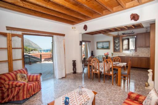 Fernanda'S Traditional 2 Floor House Βίλα Πόρος Εξωτερικό φωτογραφία