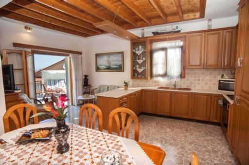 Fernanda'S Traditional 2 Floor House Βίλα Πόρος Εξωτερικό φωτογραφία